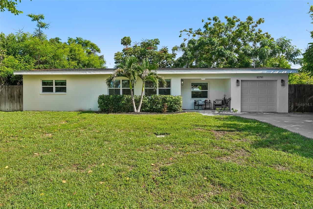 10791 Temple Ter., Seminole, FL 33772