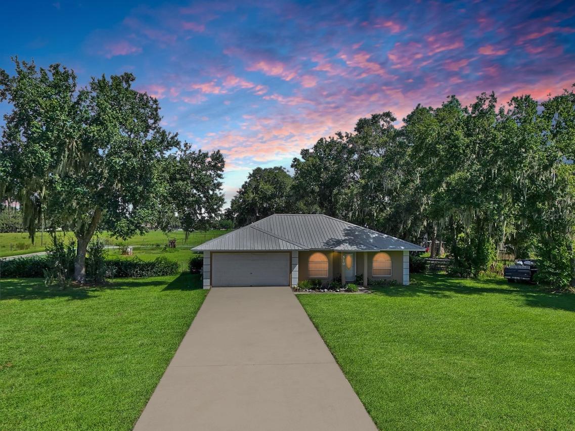510 Cloverleaf Dr., Lithia, FL 33547