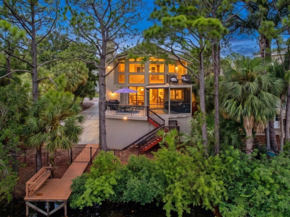 777 Claudia Ln., Palm Harbor, FL 34683