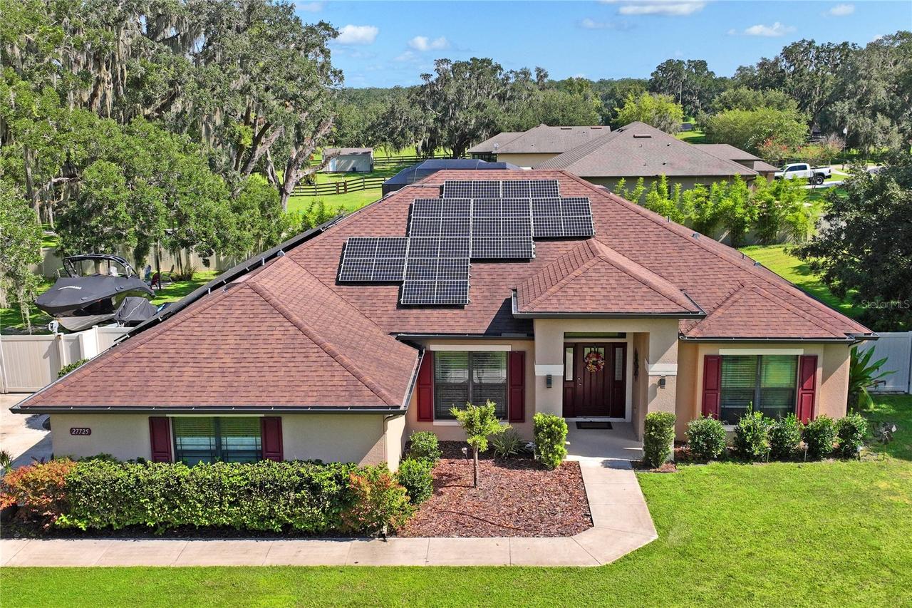 27725 Century Oaks Ct., Dade City, FL 33525