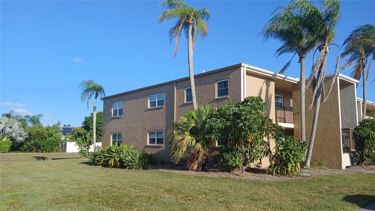 12300 Park Blvd. #101, Seminole, FL 33772