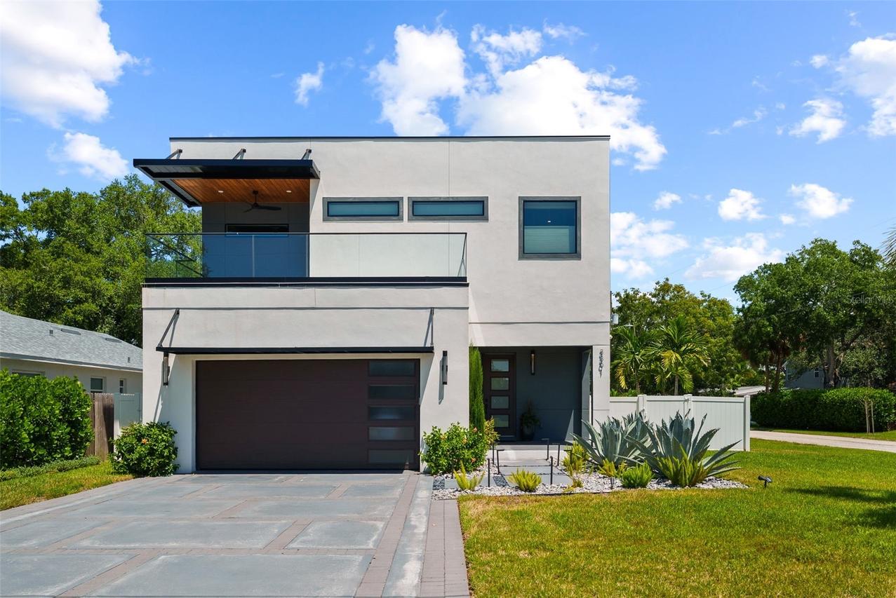 3301 W Paul Ave., Tampa, FL 33611