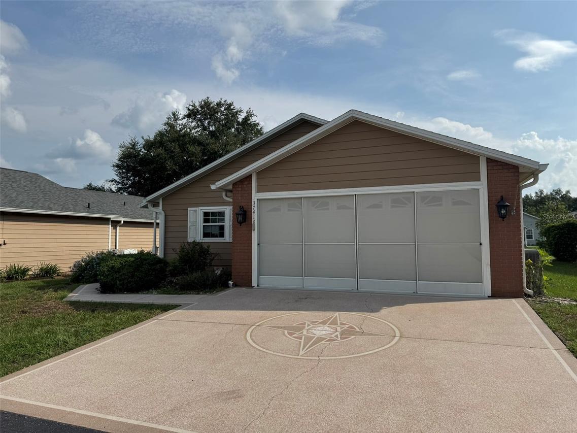 37414 Castleberry Dr., Zephyrhills, FL 33542