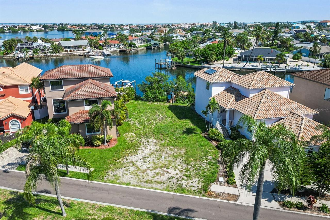 873 Symphony Isles Blvd., Apollo Beach, FL 33572