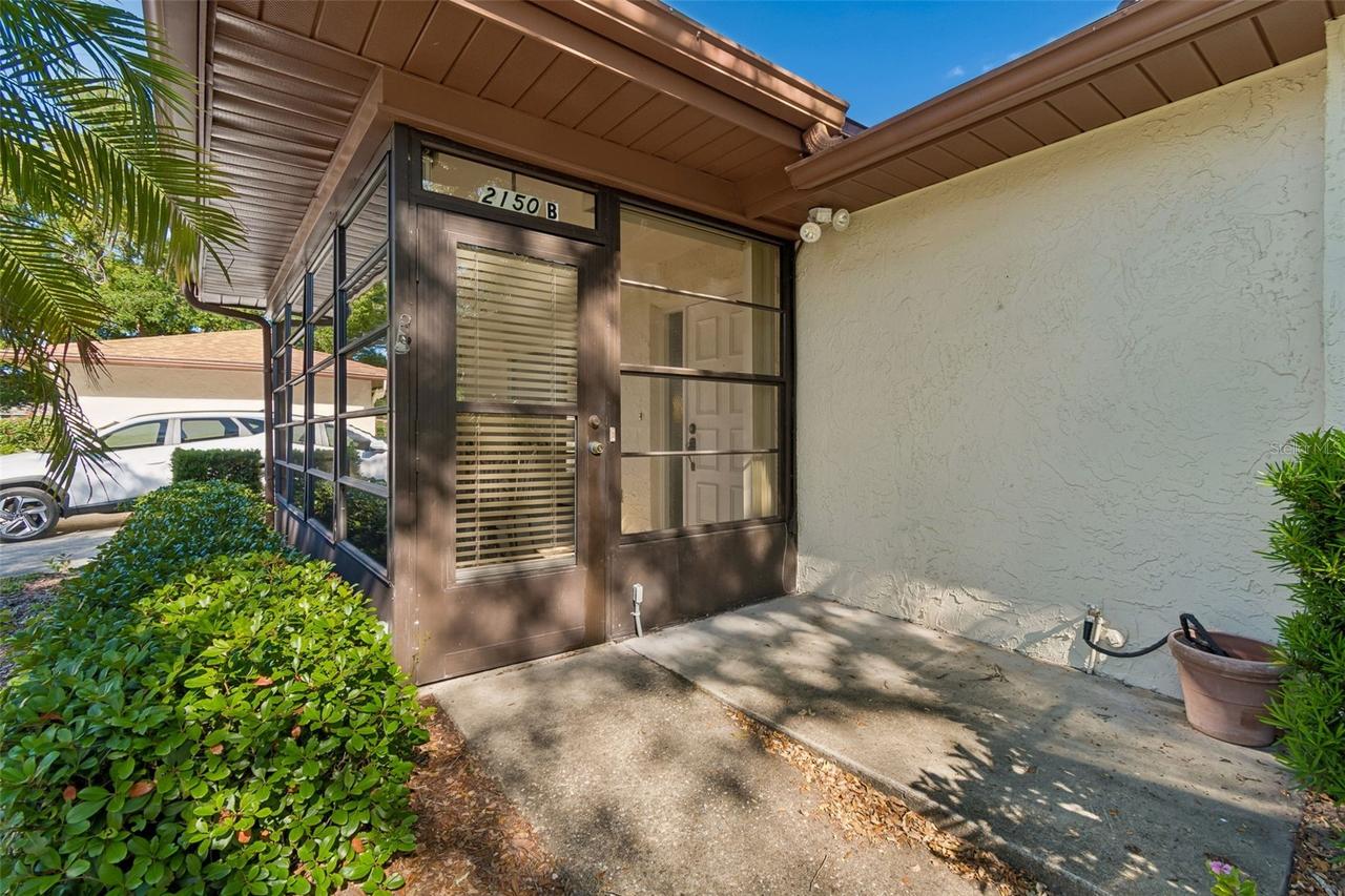 2150 Shelly Dr. #B, Palm Harbor, FL 34684