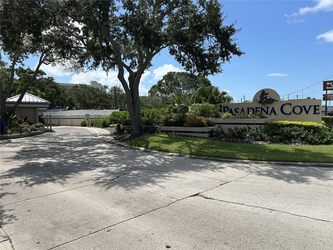 1316 Pasadena Ave. #102, South Pasadena, FL 33707