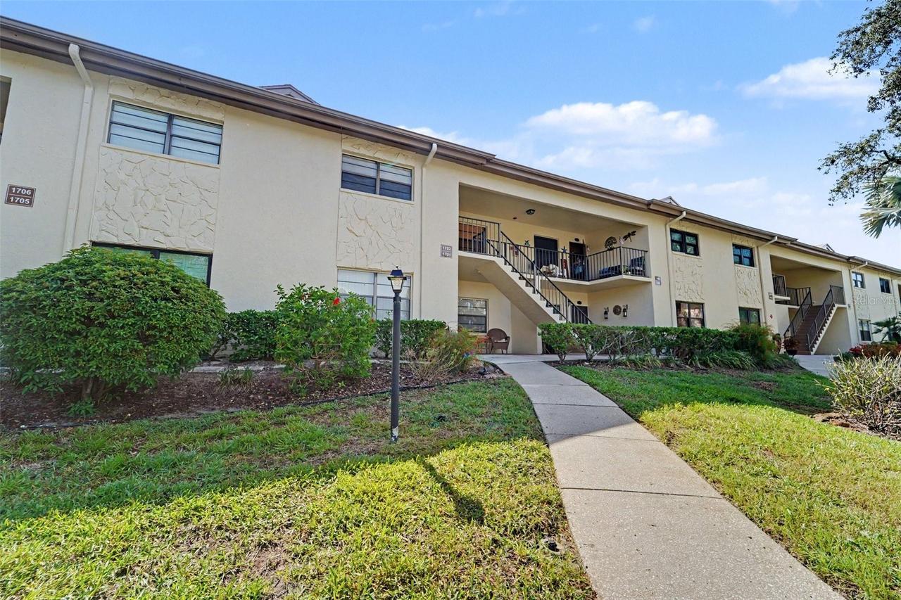 1702 Seascape Cir. #203, Tarpon Springs, FL 34689