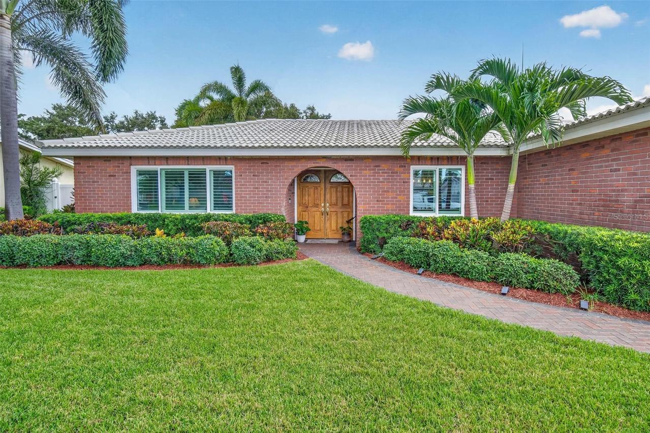 6225 43rd Ave., Kenneth City, FL 33709