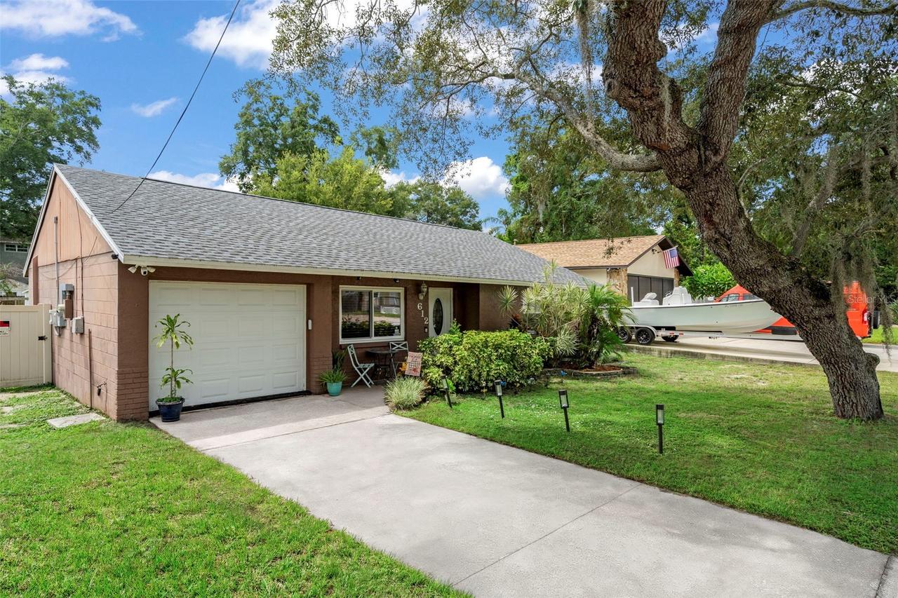 612 E Spruce St., Tarpon Springs, FL 34689