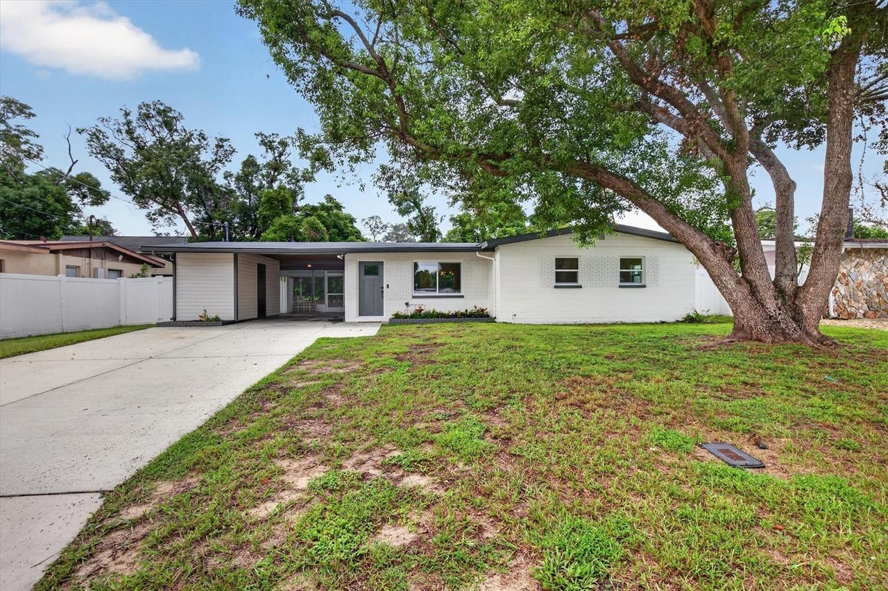 5305 E 98th Ave., Temple Terrace, FL 33617