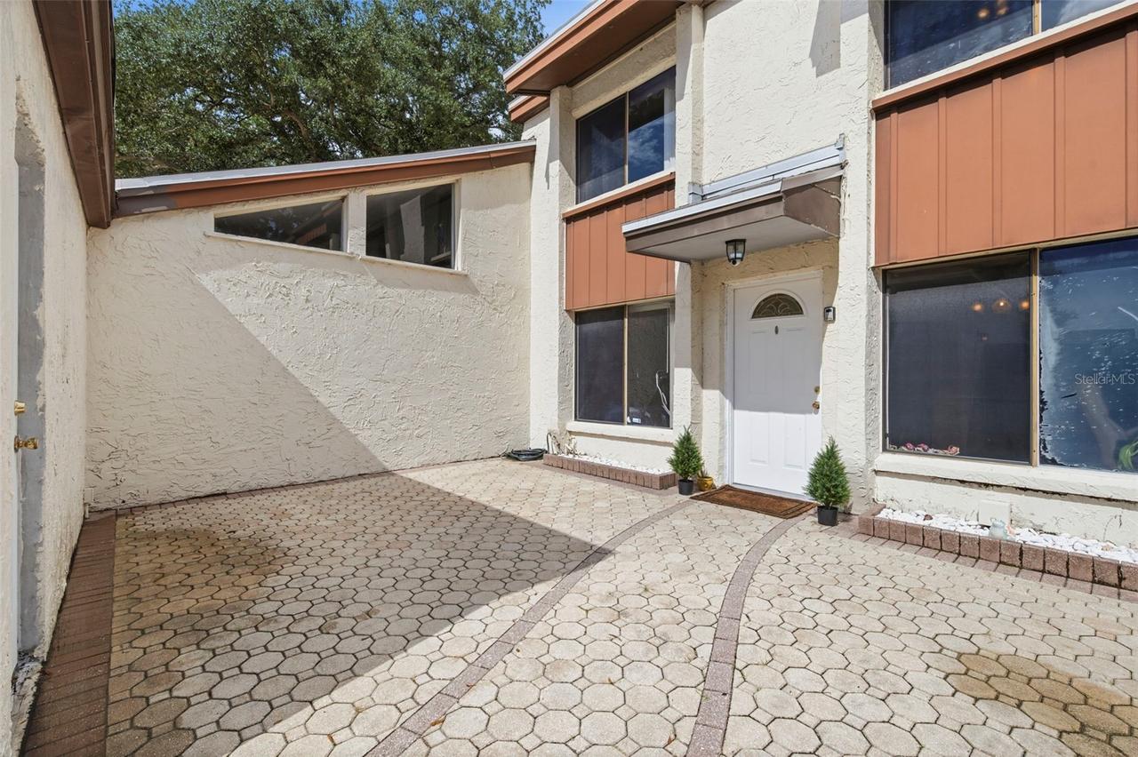 2095 Sunset Point Rd. #2302, Clearwater, FL 33765