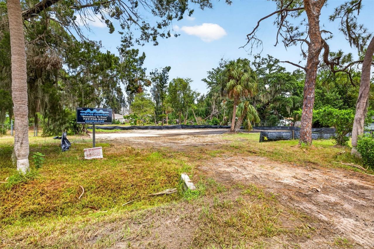 409 1st Ave., Ruskin, FL 33570