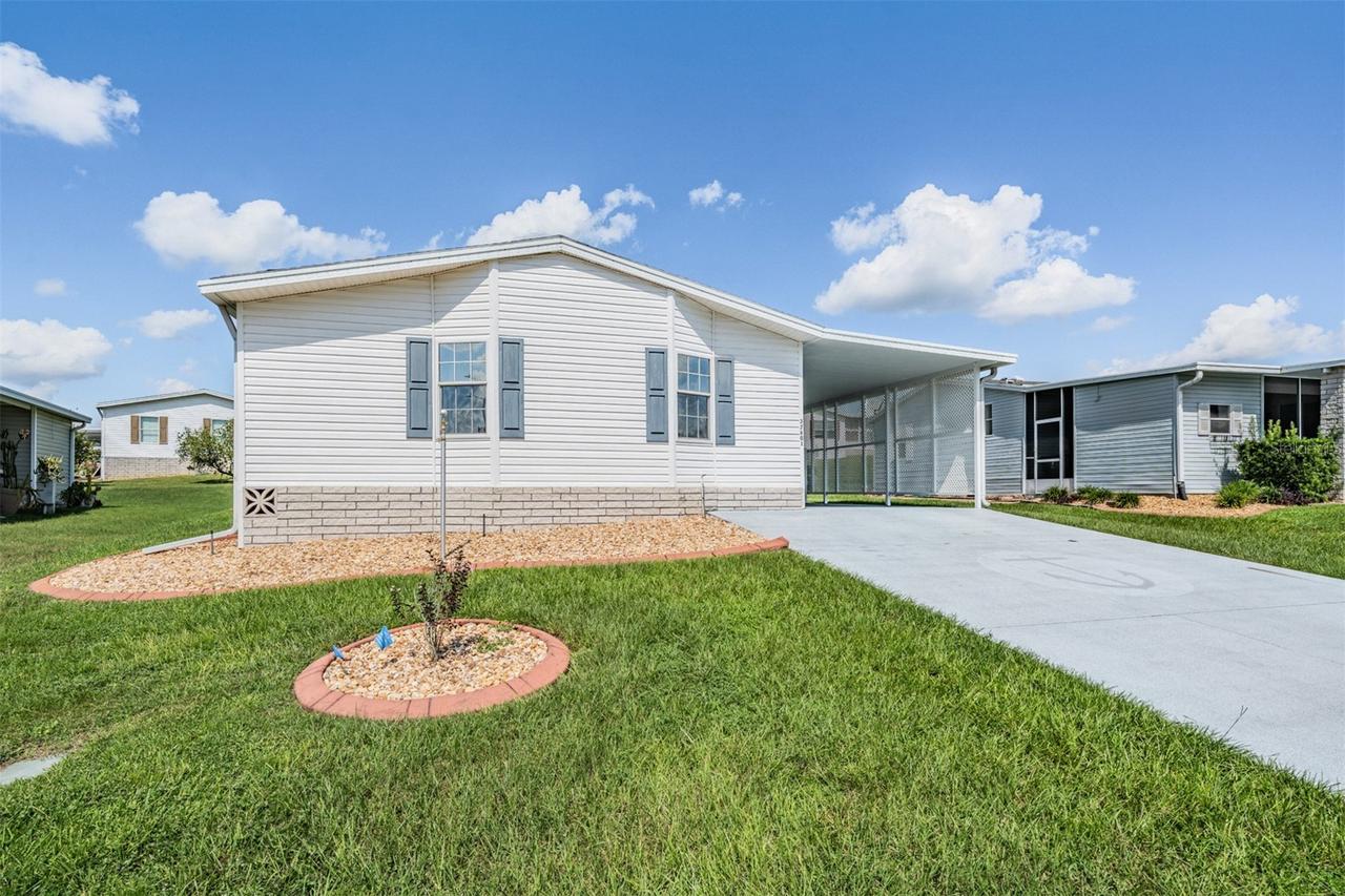 37601 Neukom Ave., Zephyrhills, FL 33541