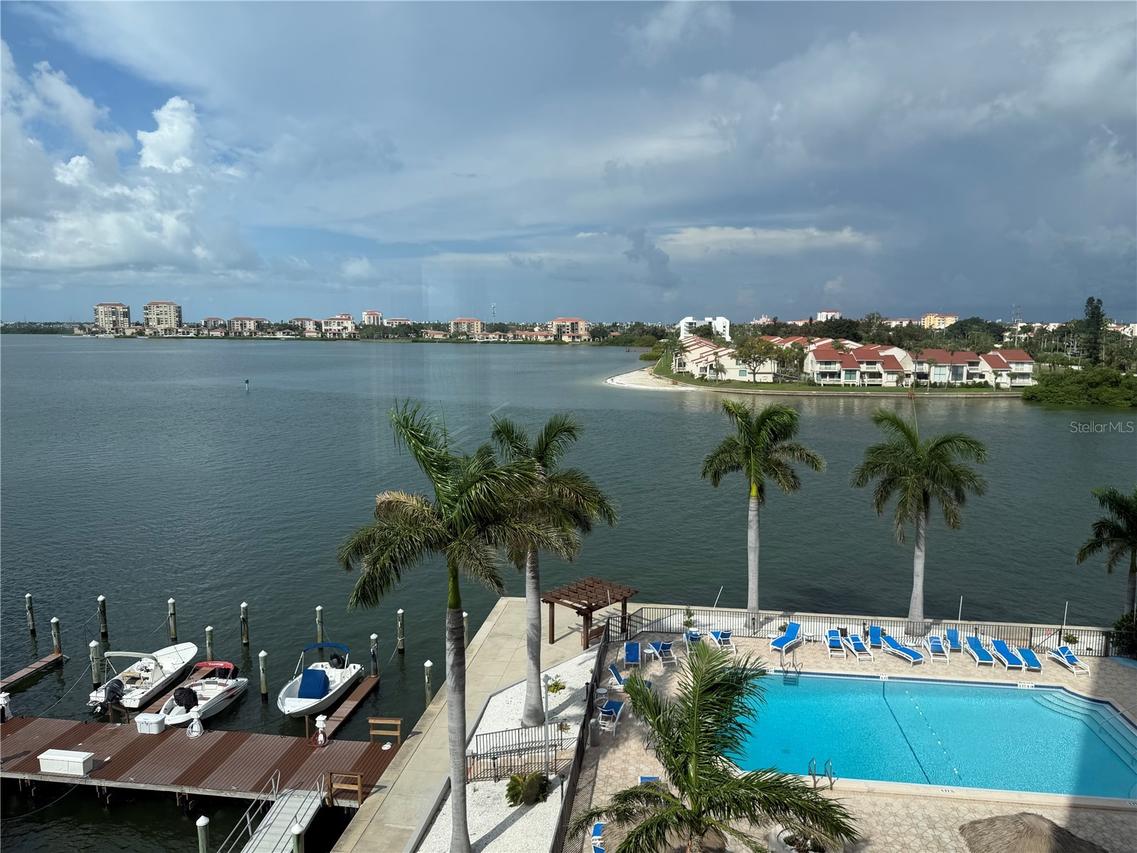 5200 Brittany Dr. #609, St Petersburg, FL 33715