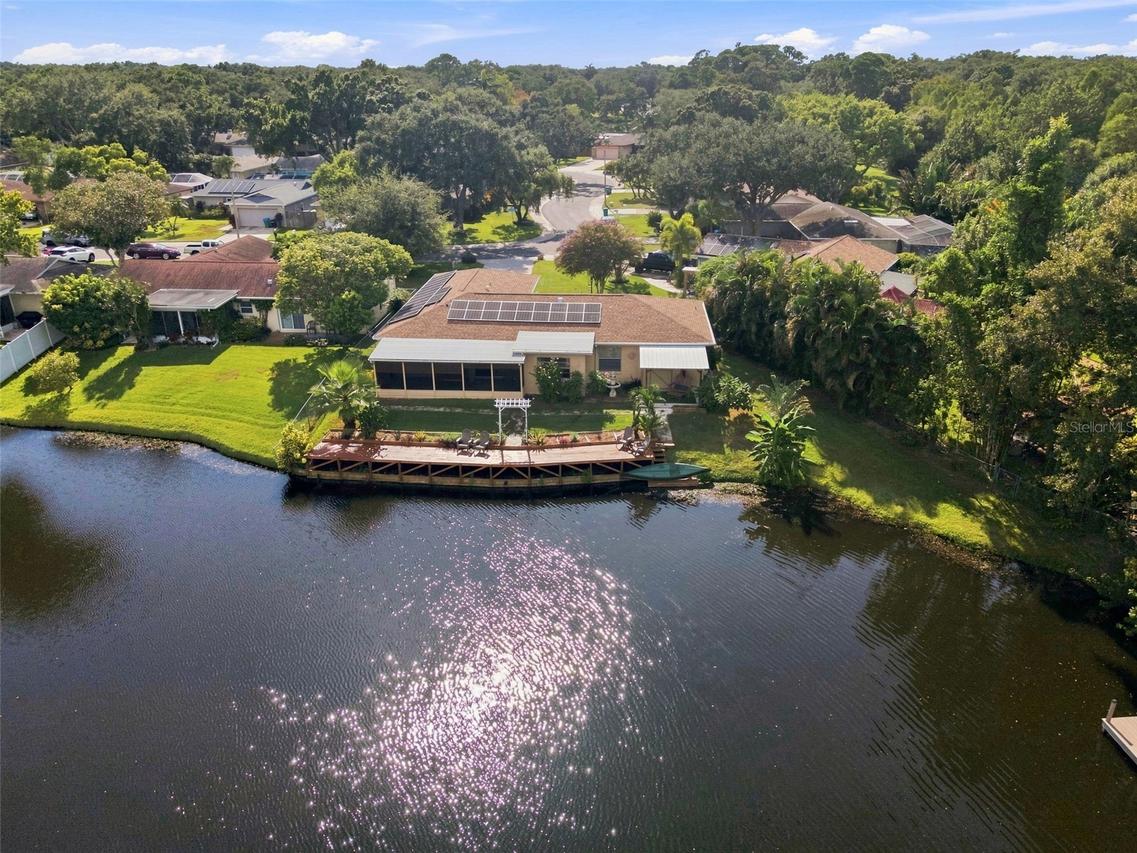 10681 Seminole Forest St., Seminole, FL 33778