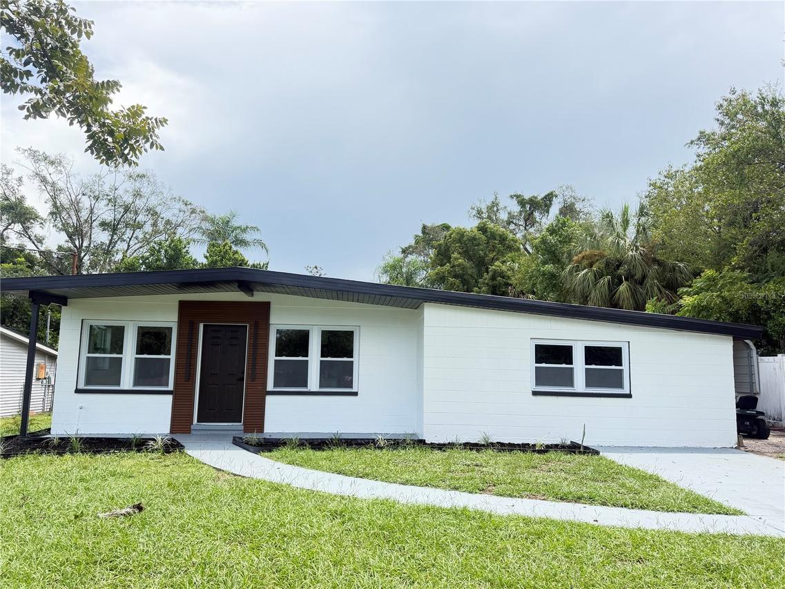 9505 N Willow Ave., Tampa, FL 33612