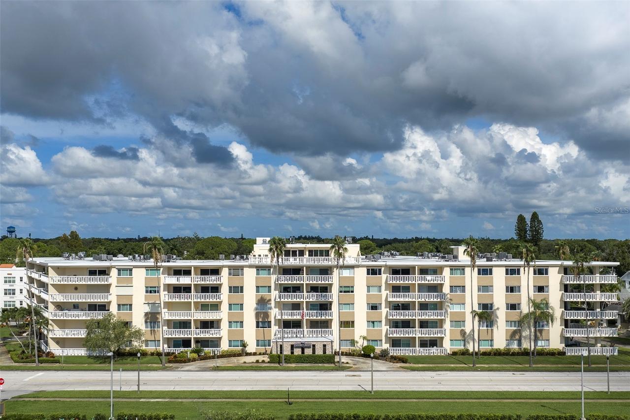 1200 N Shore Dr. #208, St Petersburg, FL 33701