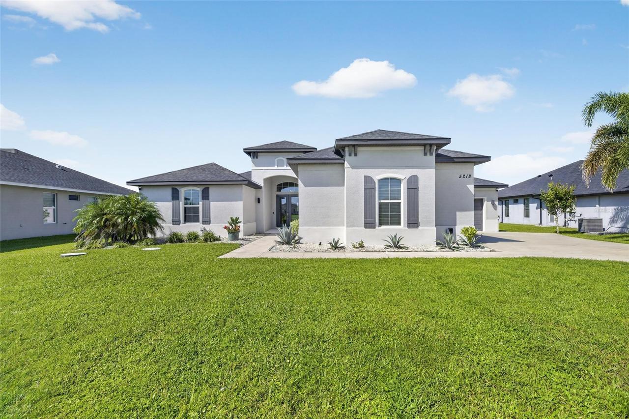 5218 Lake Venice Dr., Wimauma, FL 33598