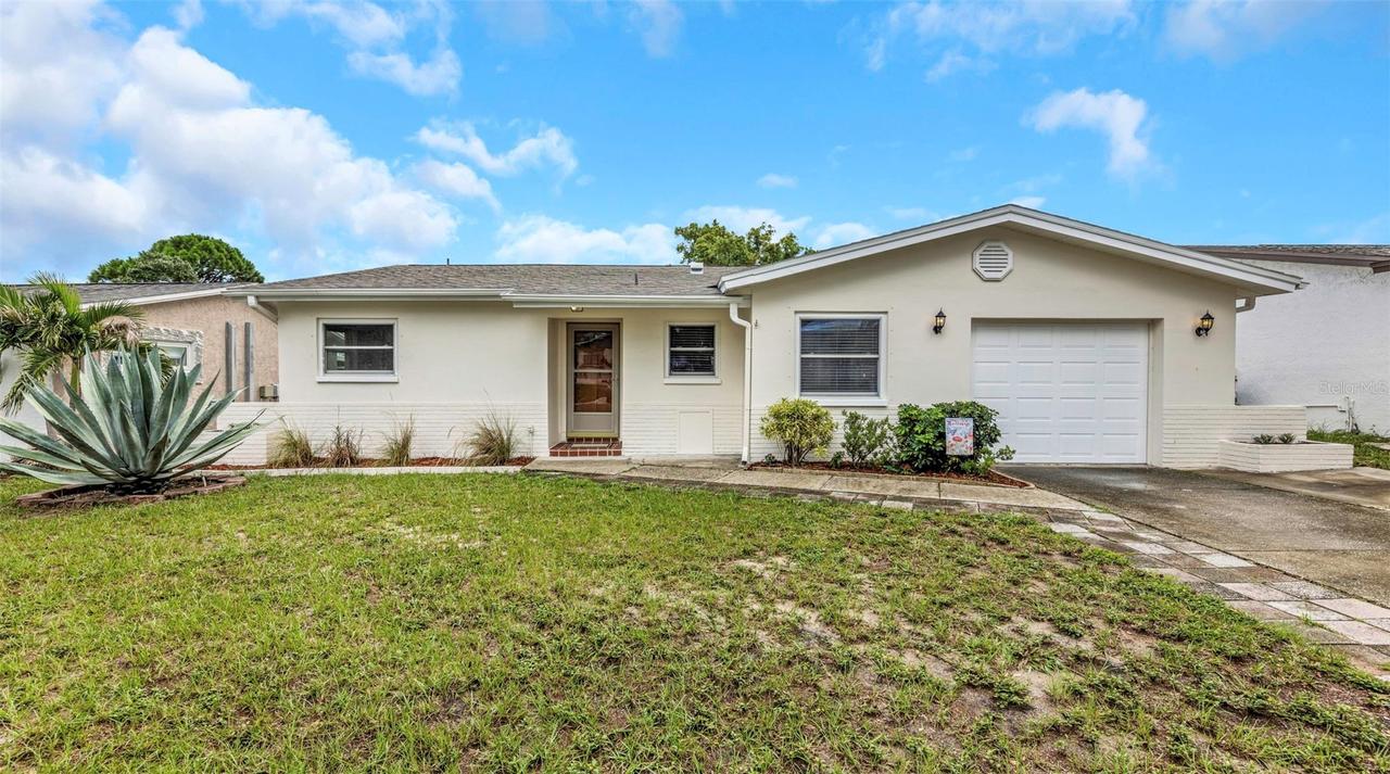952 Wicks Dr., Palm Harbor, FL 34684