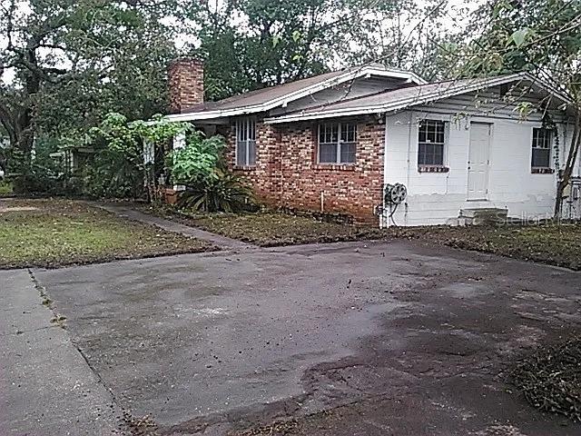 10006 N Mitchell Ave., Tampa, FL 33612