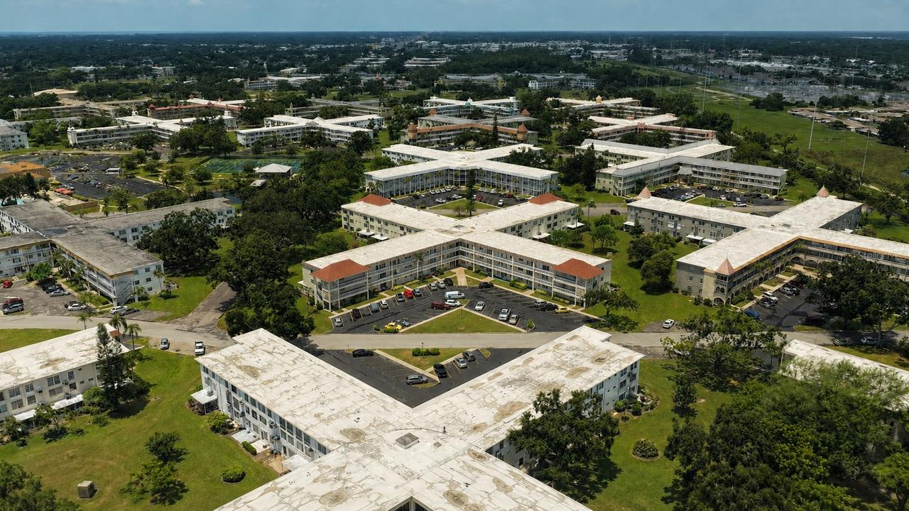 2452 Brazilia Dr. #44, Clearwater, FL 33763