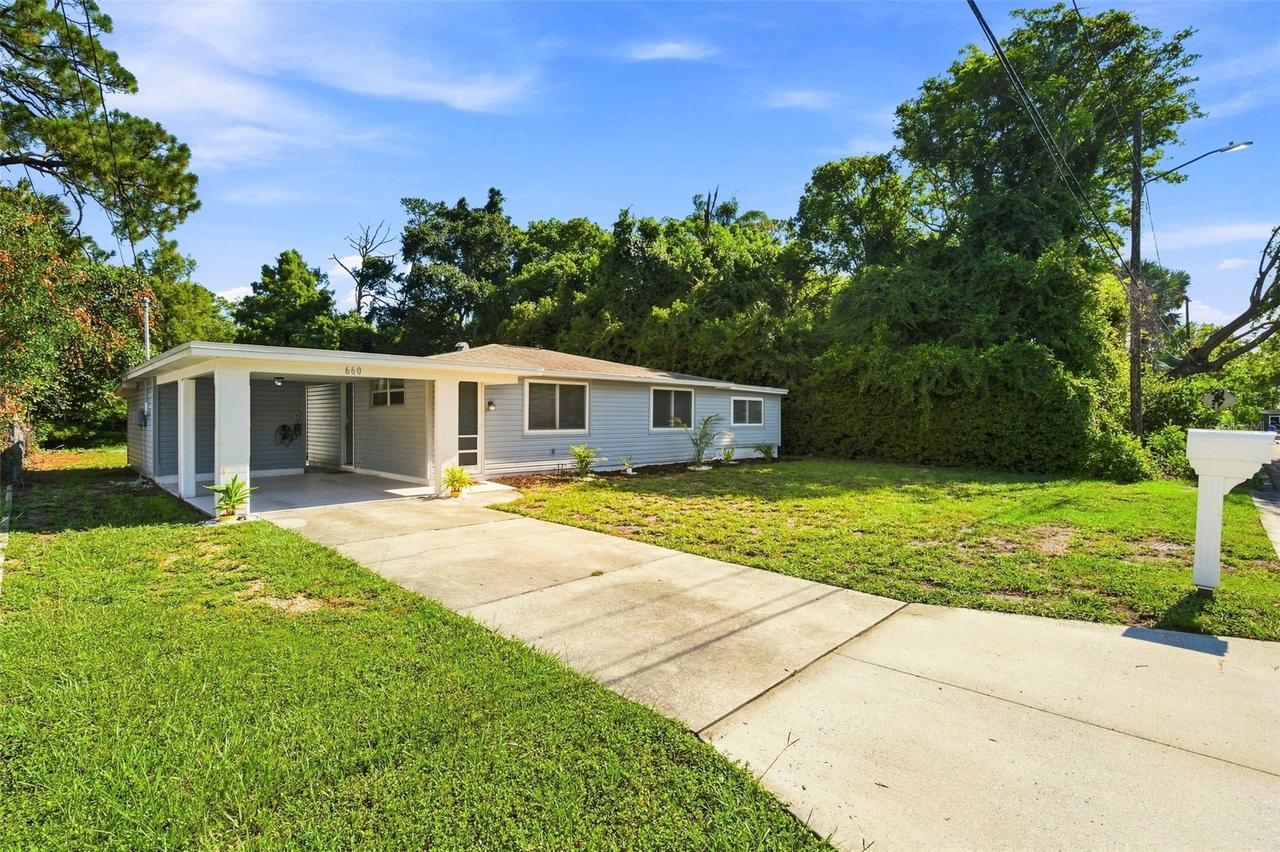 660 Dexter Dr., Dunedin, FL 34698