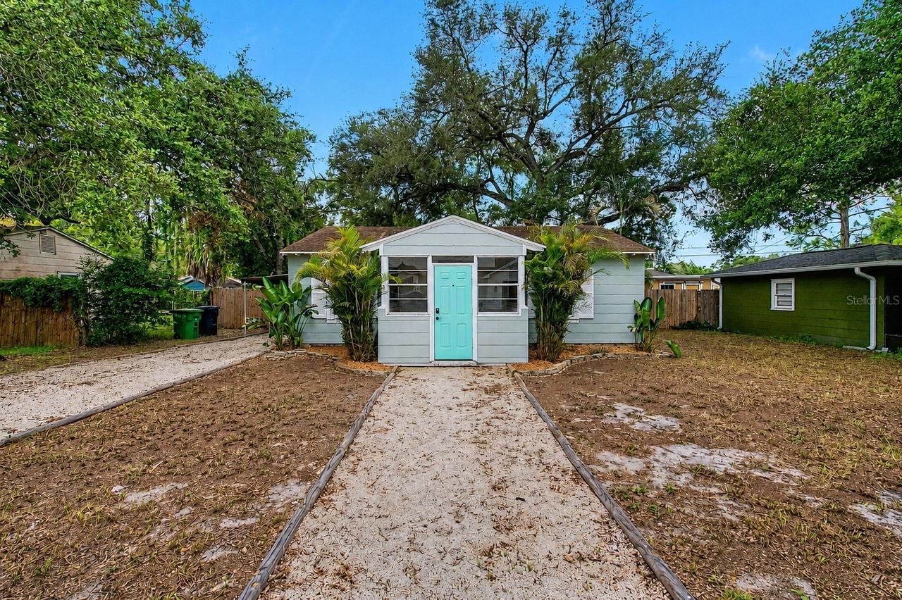3208 W Hartnett Ave., Tampa, FL 33611