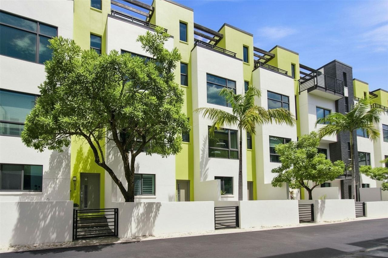 931 Arlington Ave., St Petersburg, FL 33705