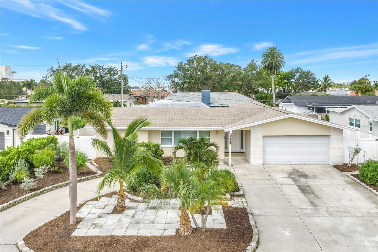 2053 Dolphin Blvd., St Petersburg, FL 33707