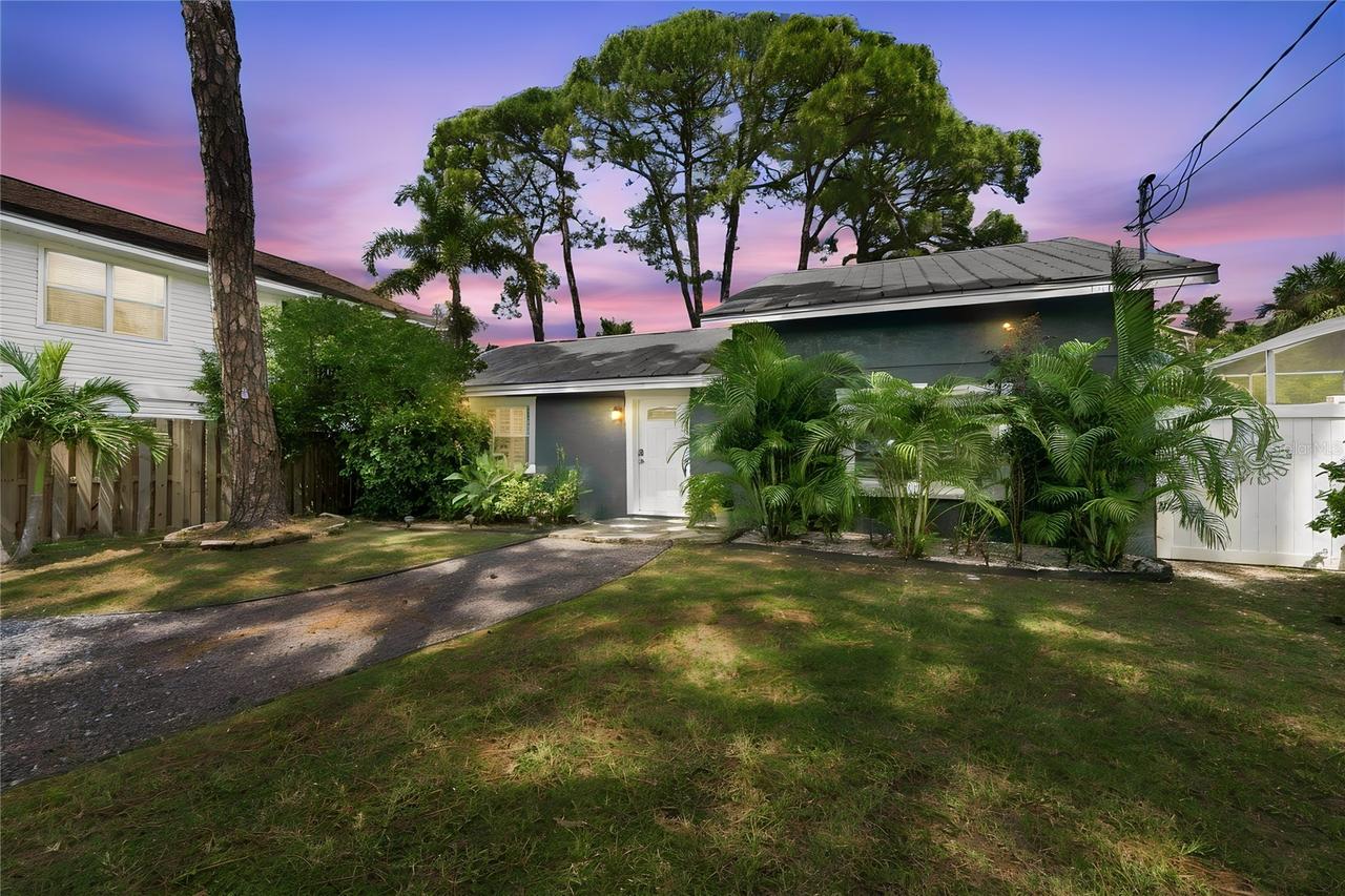 839 Florida Ave., Palm Harbor, FL 34683