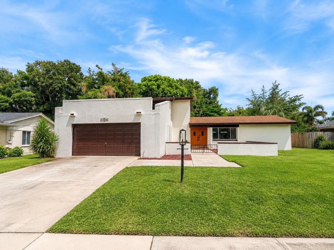11735 Lipsey Rd., Tampa, FL 33618