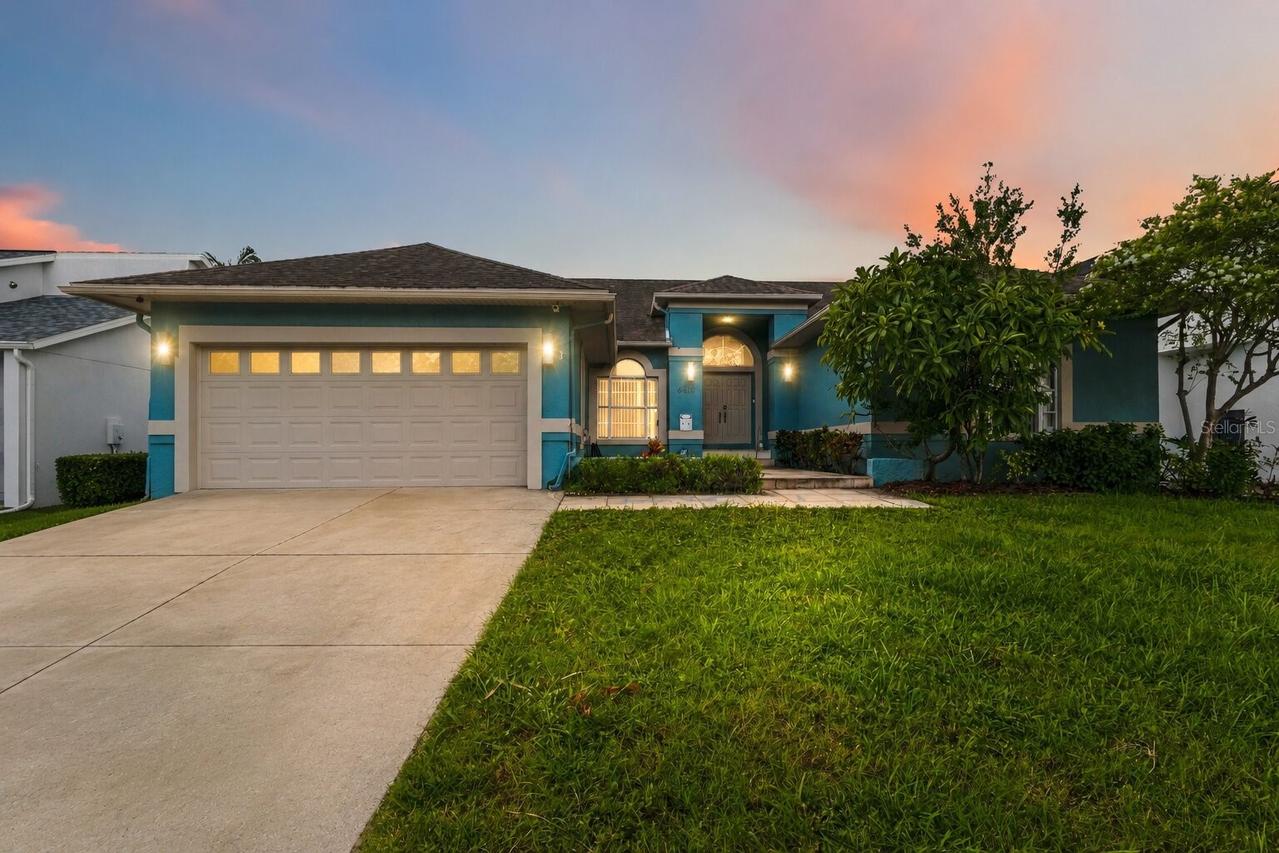 6511 Dolphin Cove Dr., Apollo Beach, FL 33572