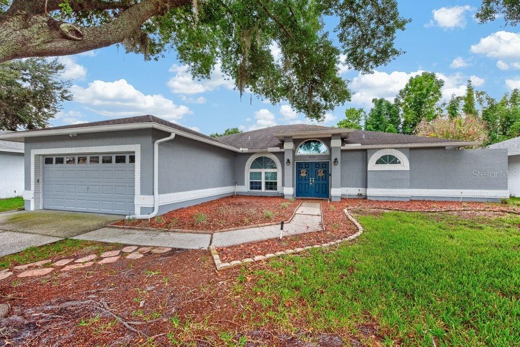 22832 Cypress Trail Dr., Lutz, FL 33549