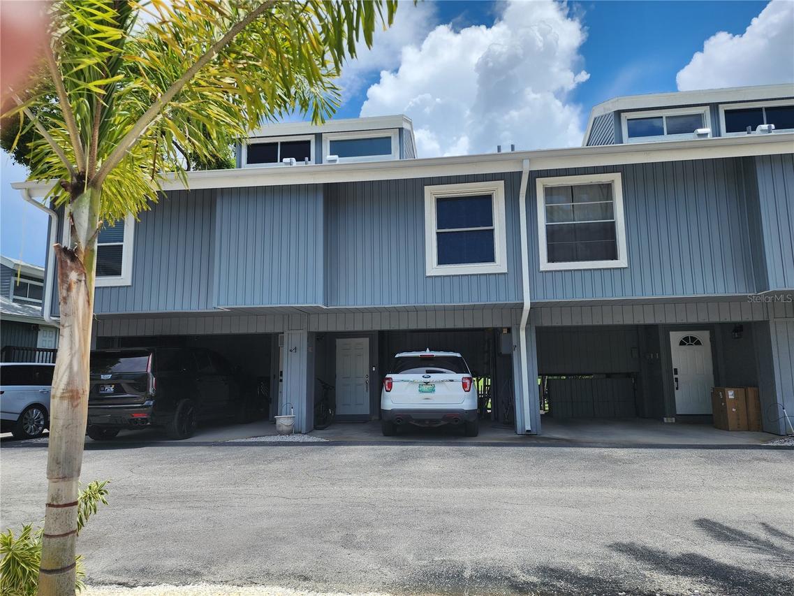200 Meres Blvd. #19, Tarpon Springs, FL 34689