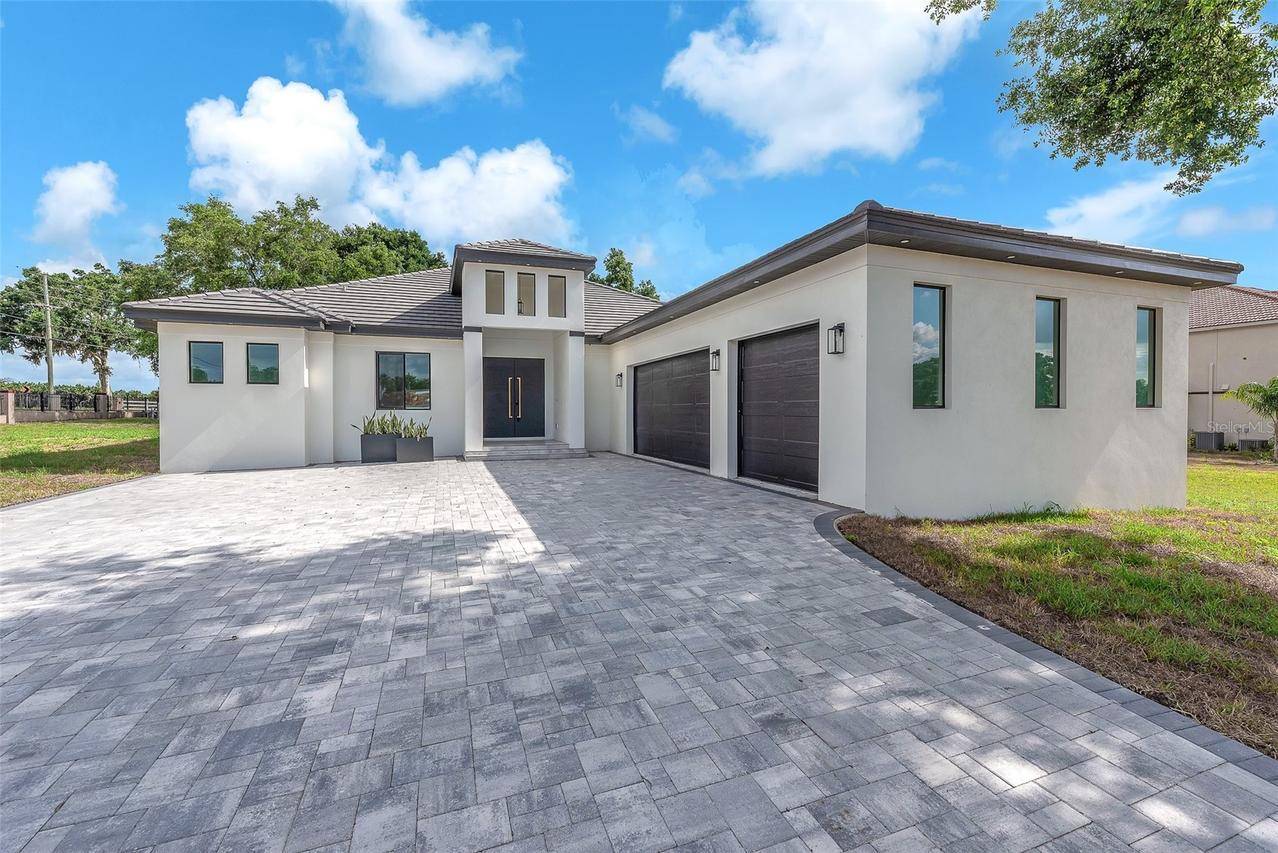 11921 Fort King Hwy., Thonotosassa, FL 33592