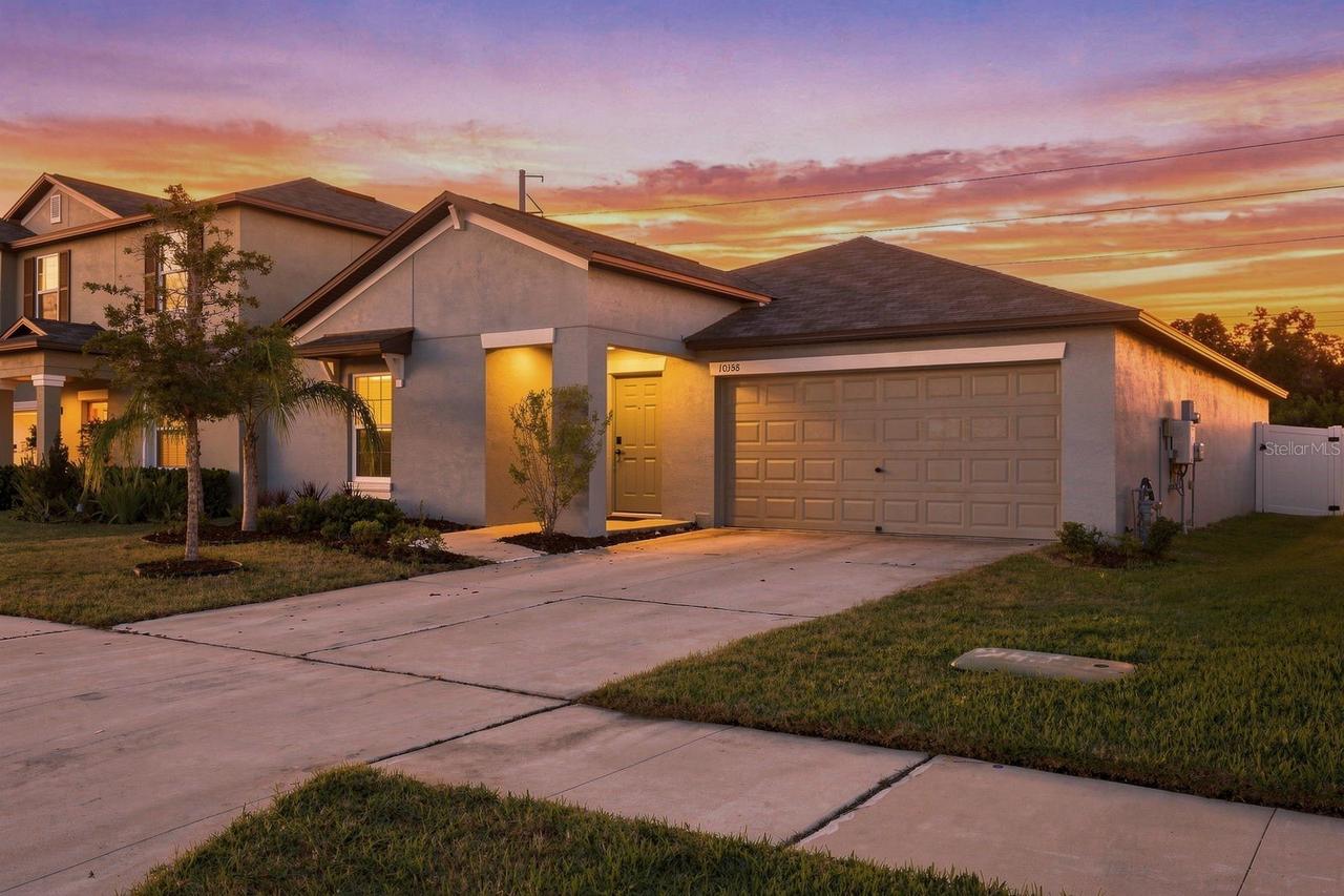 10358 Shady Preserve Dr., Riverview, FL 33578