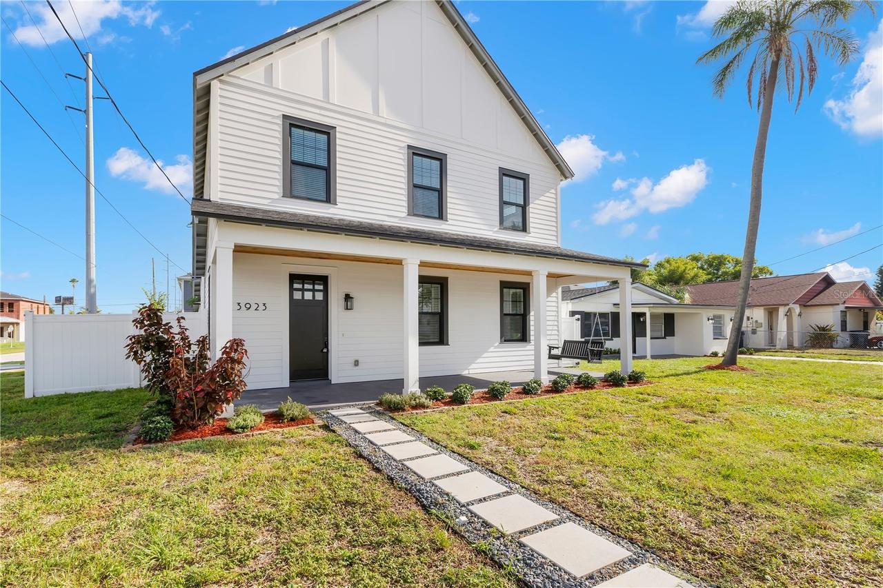 3923 W Gray St., Tampa, FL 33609
