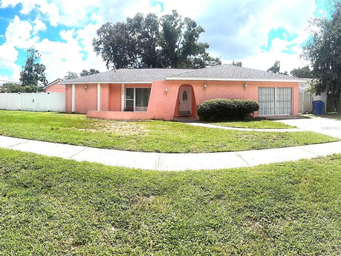 902 Samy Dr., Tampa, FL 33613