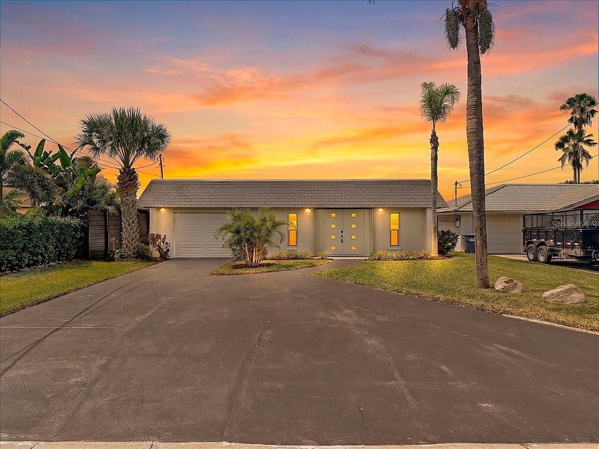 3960 Headsail Dr., New Port Richey, FL 34652