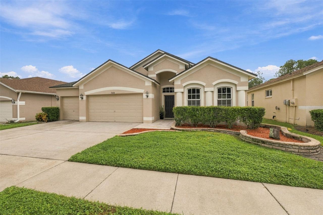 35136 Deerfield Oaks Dr., Zephyrhills, FL 33541