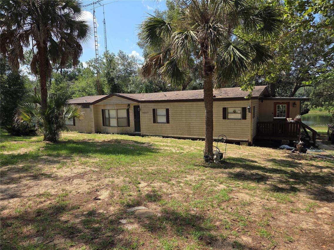 1607 Twin Lakes Blvd., Interlachen, FL 32148