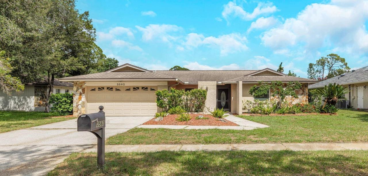 3582 Fairway Forest Dr., Palm Harbor, FL 34685
