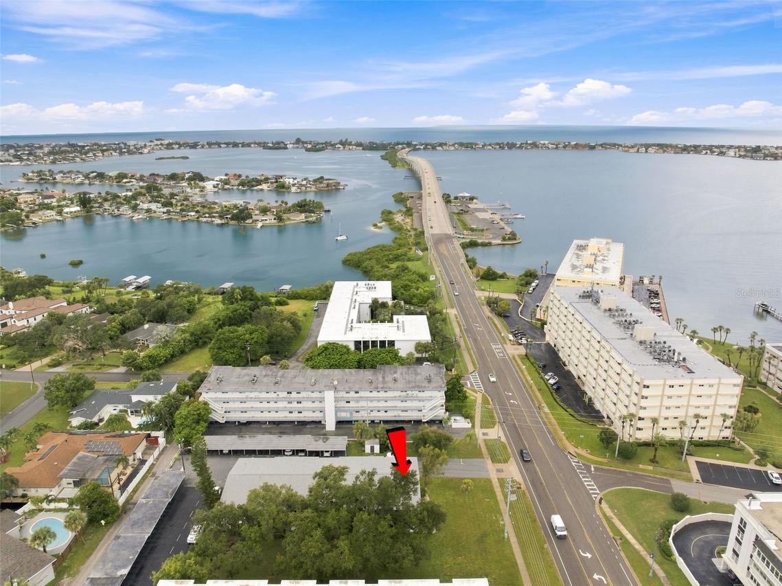 2950 W Bay Dr. #B1, Belleair Bluffs, FL 33770