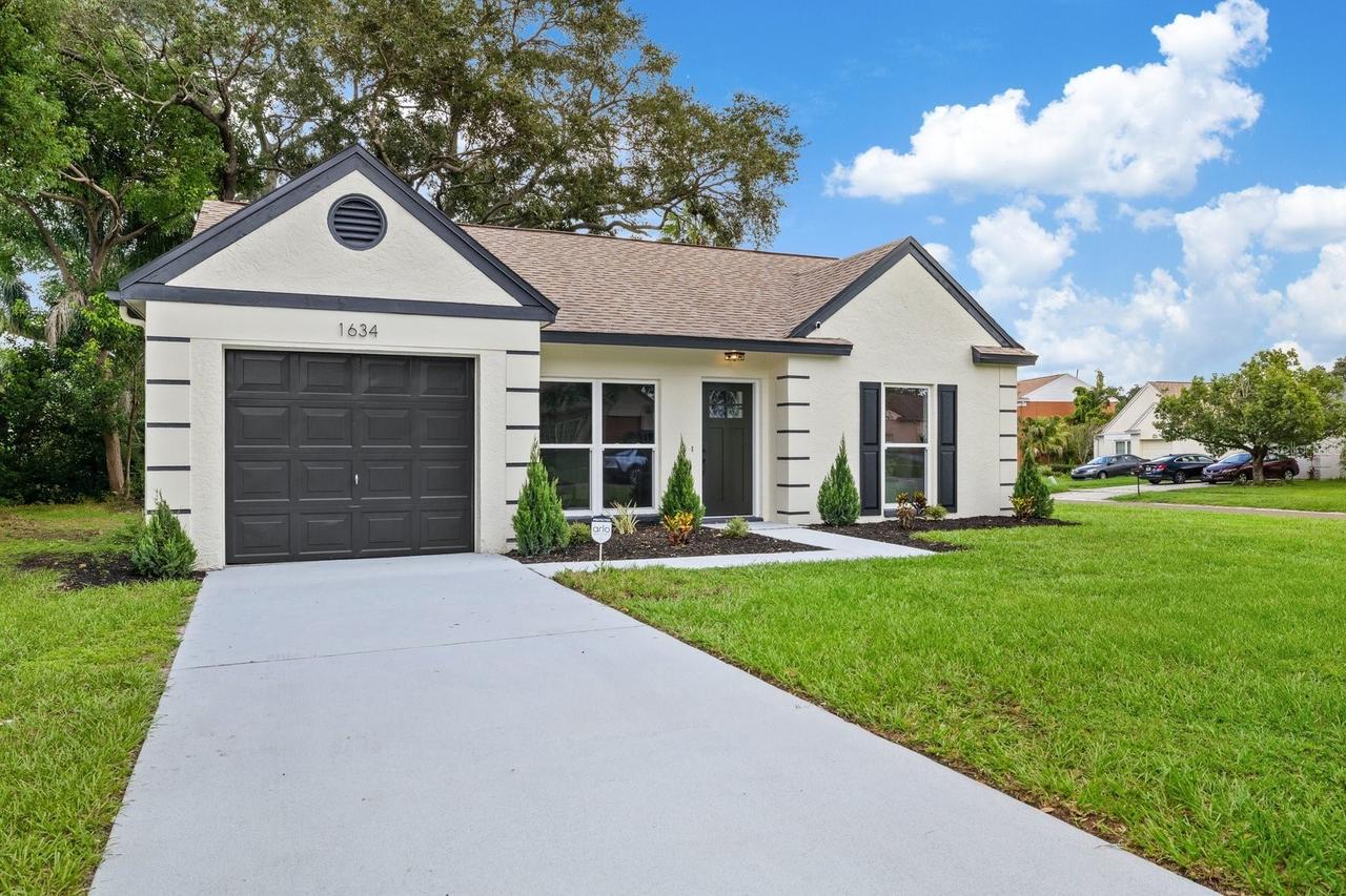 1634 Crossridge Dr., Brandon, FL 33510