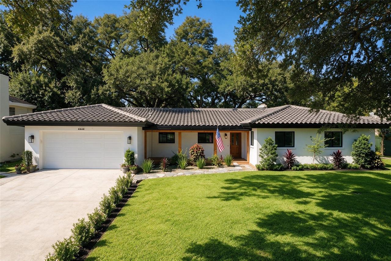 2218 Hennesen Dr., Clearwater, FL 33764
