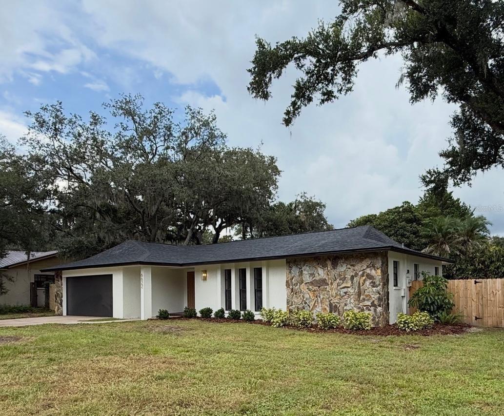 6622 Glencoe Dr., Temple Terrace, FL 33617