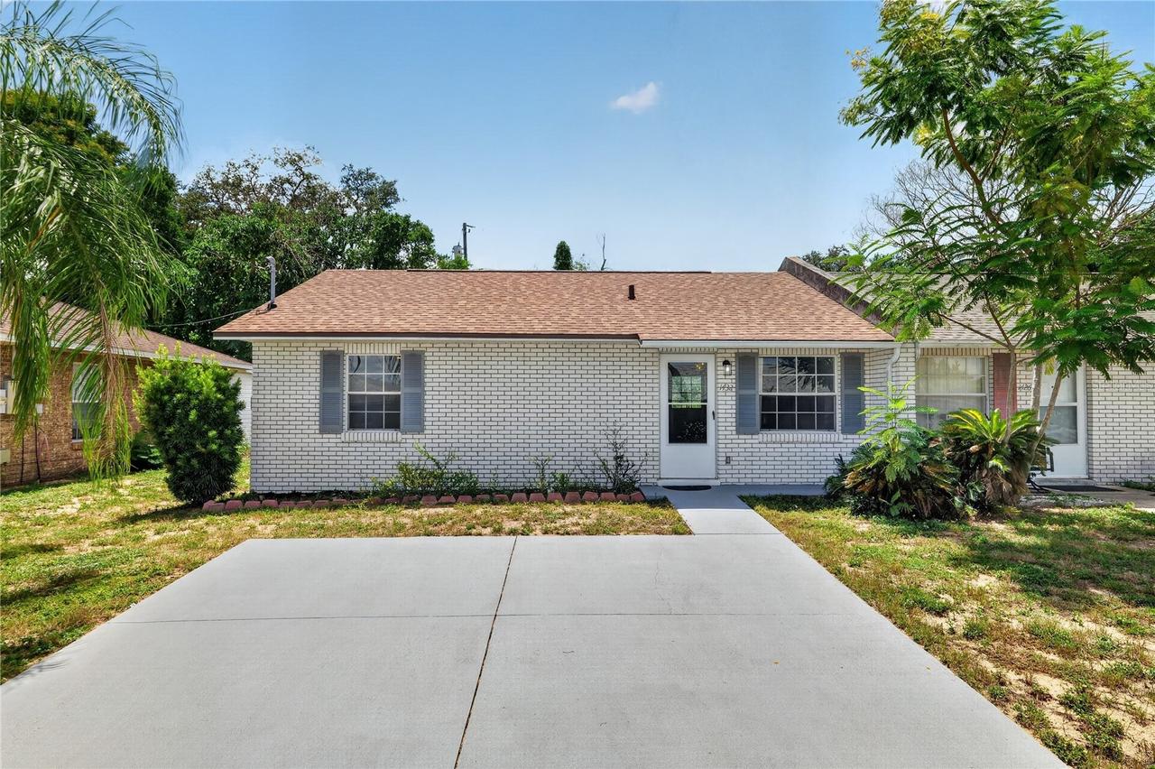 1432 Thousand Roses Dr., Lake Wales, FL 33853
