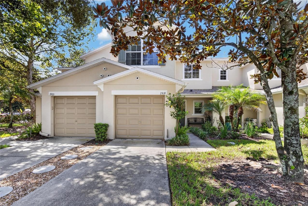 2919 Royal Tuscan Ln., Valrico, FL 33594