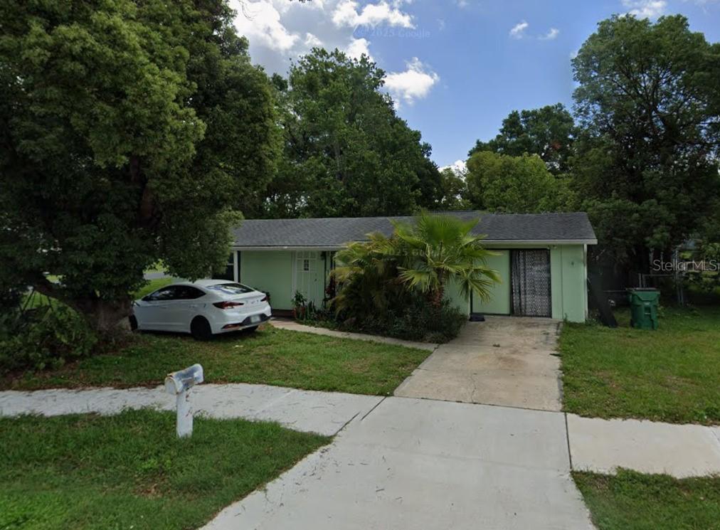 38404 14th Ave., Zephyrhills, FL 33542