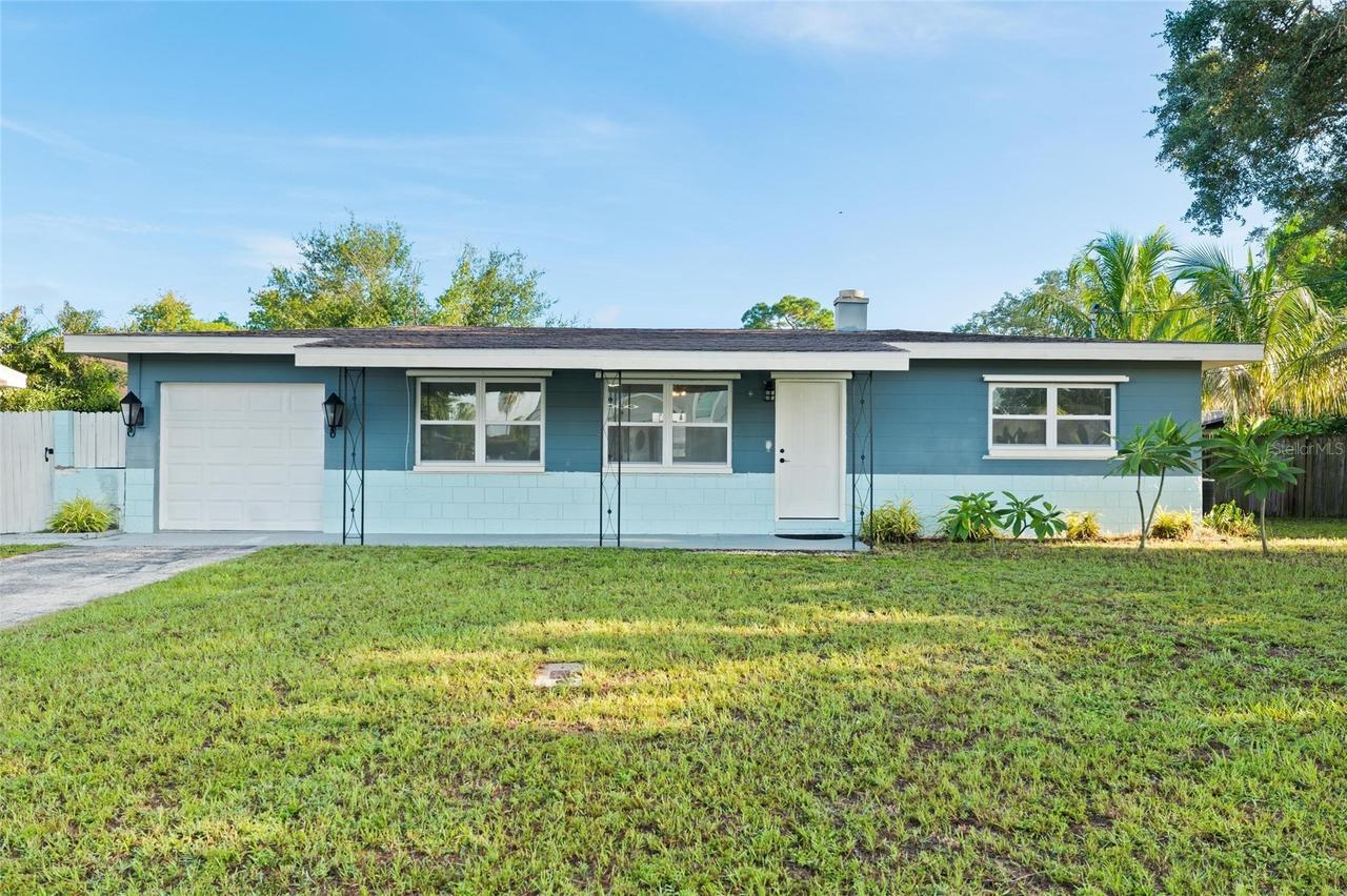 10811 Valencia Ter., Seminole, FL 33772